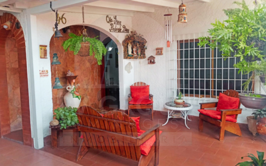 Casa en Venta – Urb Santa Rosa